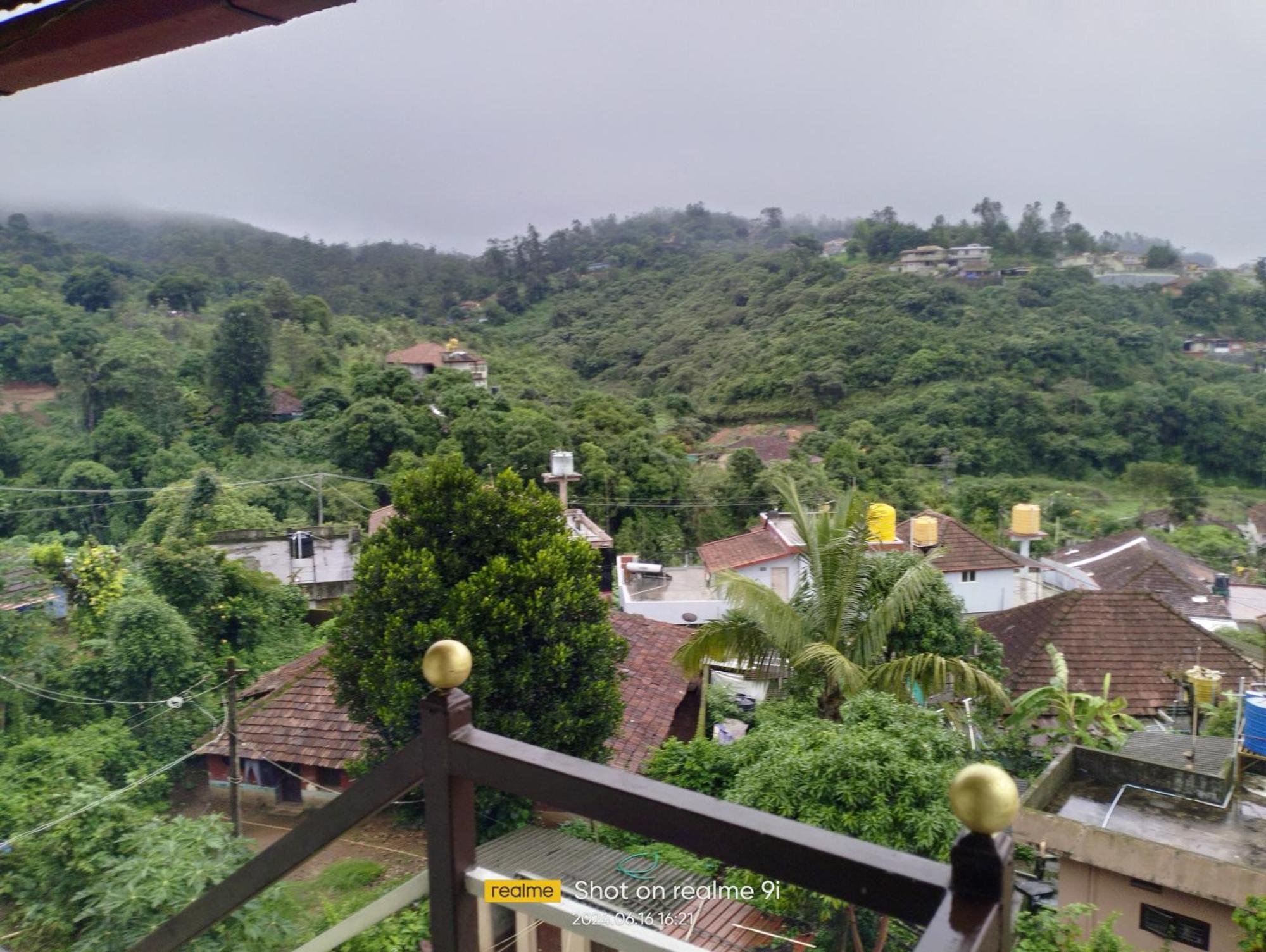 Valley Vista Villa Madikeri Coorg Esterno foto